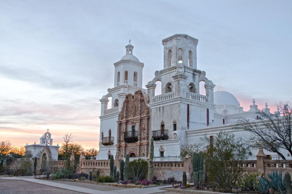 Photo Tripping America - Weekend Getaway to Tucson - Outdoorsy