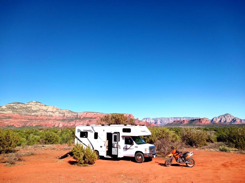 Boondocking in the red rocks